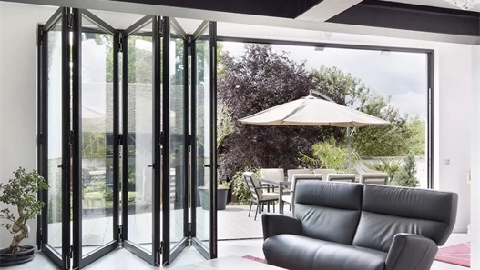Balcony should choose sliding door or folding door better!